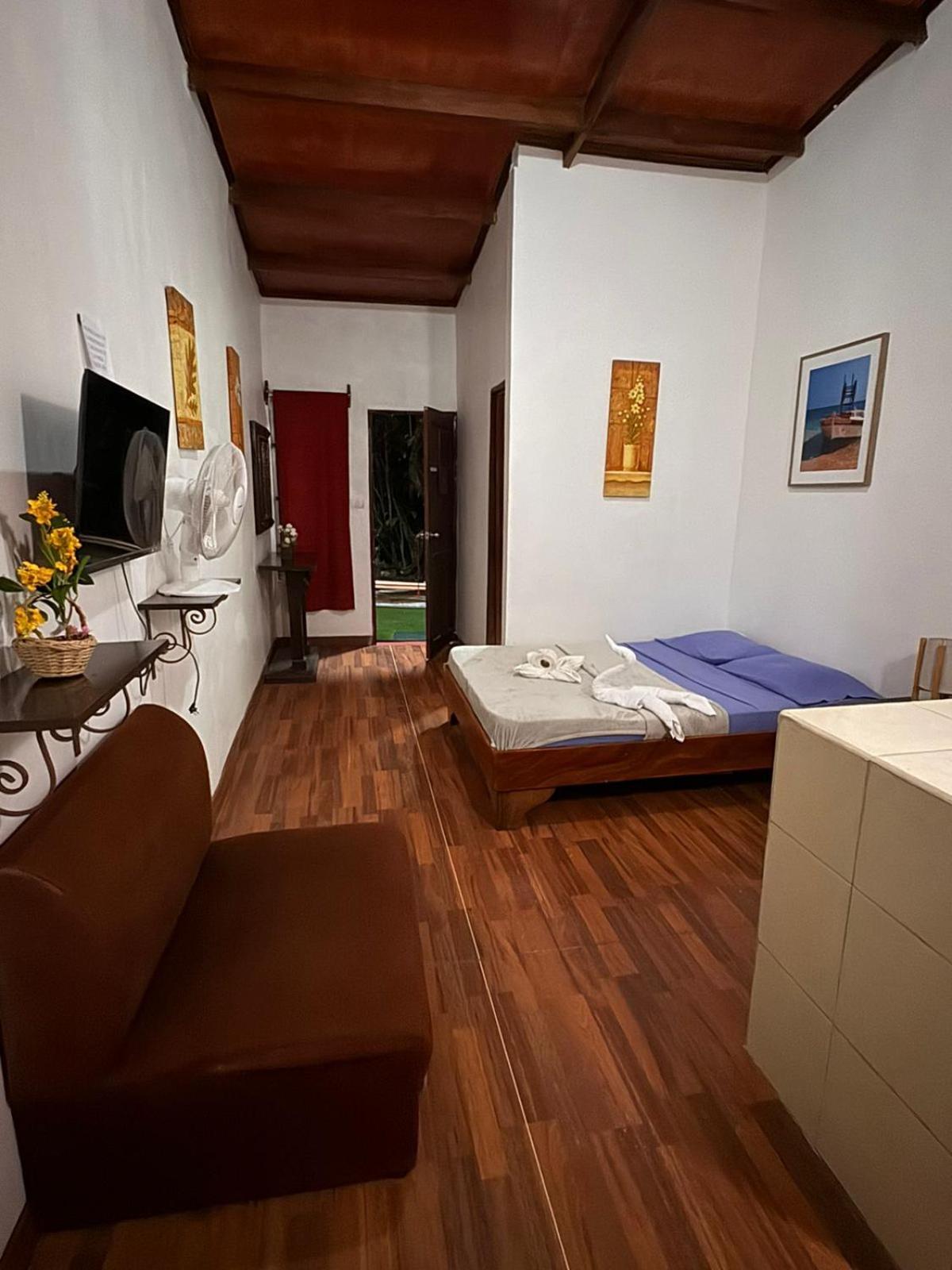 Aparthotel Villa Pacande & Rooms Pilas Szoba fotó