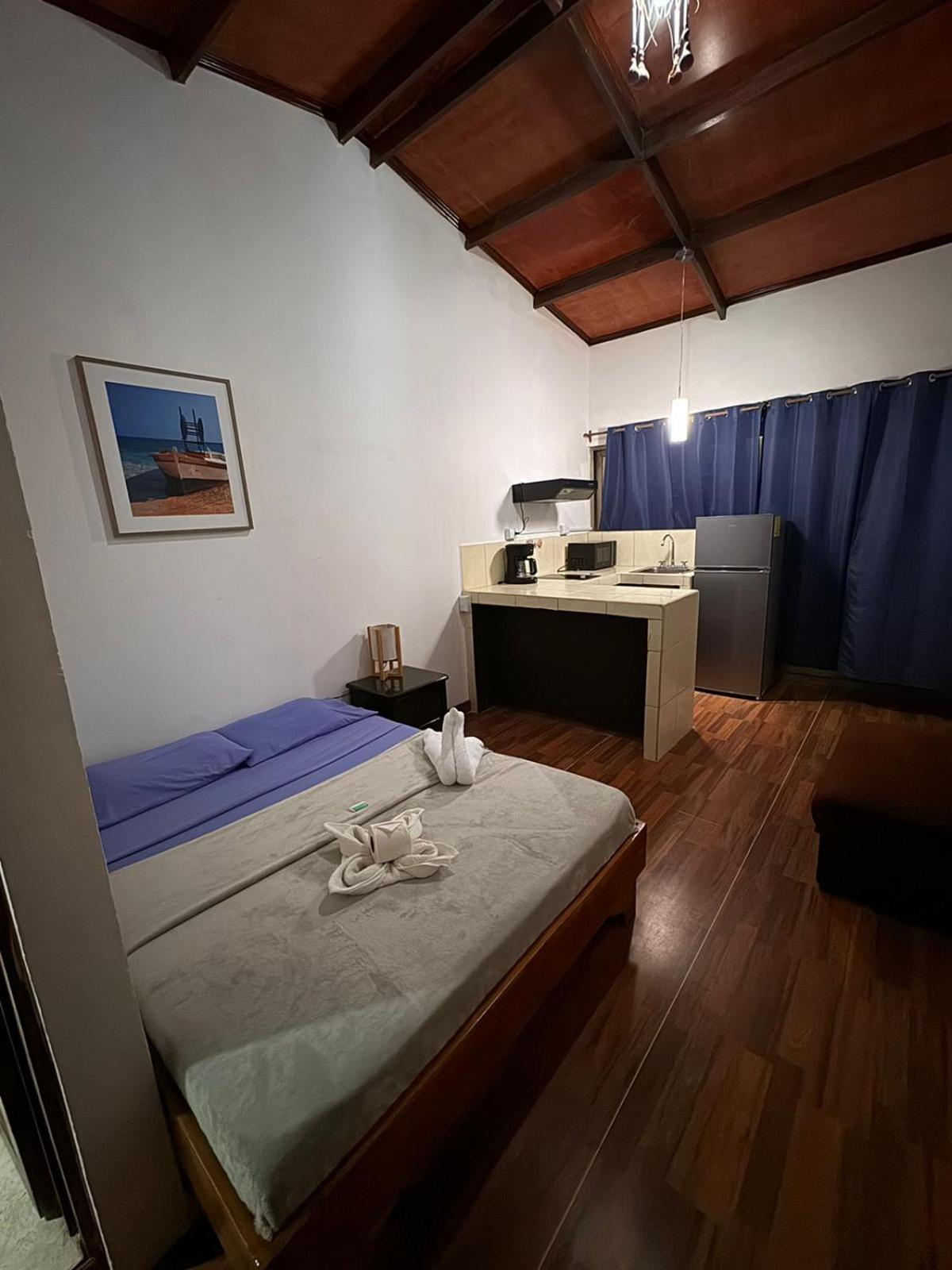 Aparthotel Villa Pacande & Rooms Pilas Szoba fotó