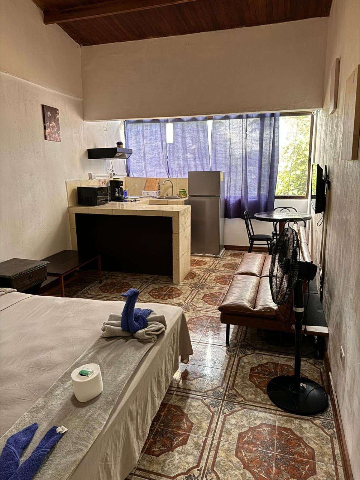 Aparthotel Villa Pacande & Rooms Pilas Szoba fotó