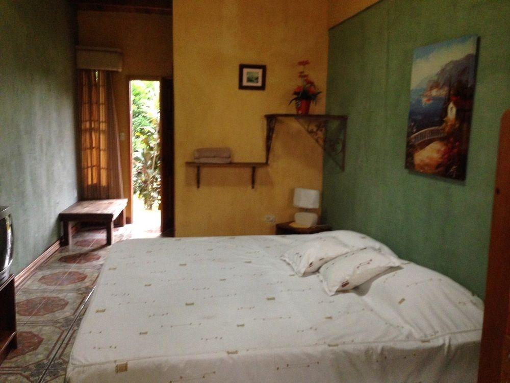 Aparthotel Villa Pacande & Rooms Pilas Kültér fotó